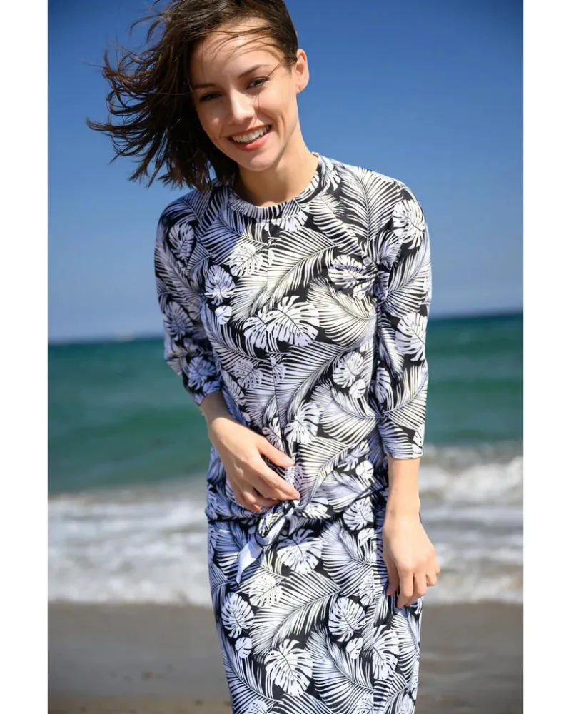 S23-LSR-BL Black Leaf Ruffle Swim Skirt