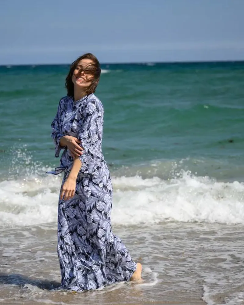 S23-LSR-BL Black Leaf Ruffle Swim Skirt